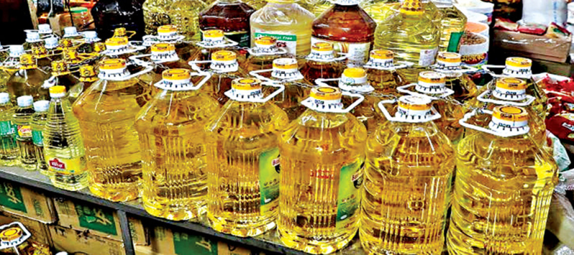 Government is purchasing 18 million liters of oil for TCB, costing Tk 305 crore